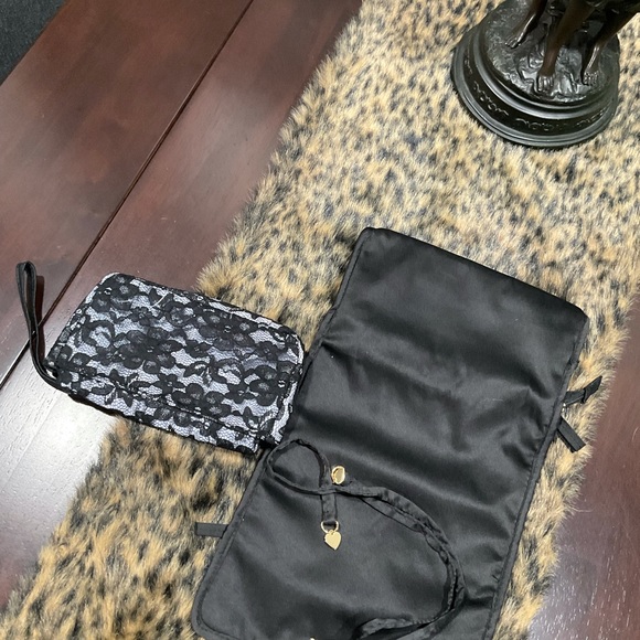 VICTORIA SECRET POUCH AND SMALL ORGANIZER - Picture 5 of 10